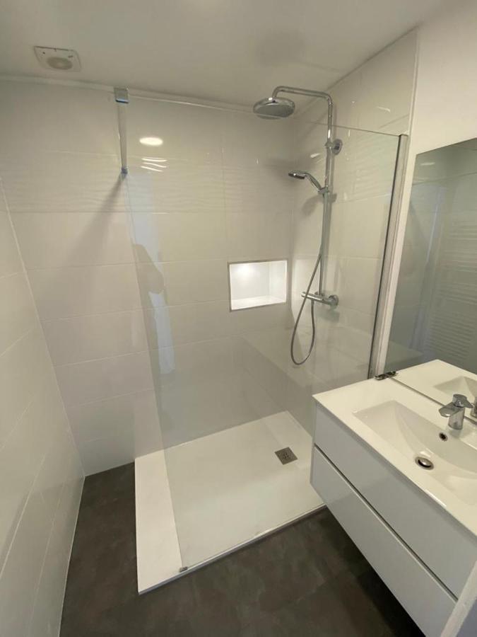 Les Oursins-Appartement 3Pieces, 4 Couchages Et Parking Gratuit Metz Luaran gambar
