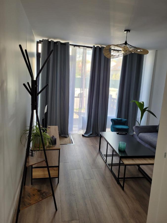 Les Oursins-Appartement 3Pieces, 4 Couchages Et Parking Gratuit Metz Luaran gambar