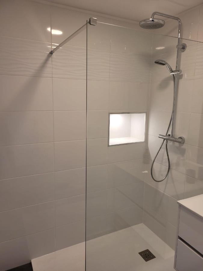 Les Oursins-Appartement 3Pieces, 4 Couchages Et Parking Gratuit Metz Luaran gambar